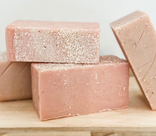 Bermuda organic soap reminds me of the time I vacationed in Bermuda. The citrus aroma is clean and refreshing like a summer day. The organic French grey sea salt feels like the soft pink sand against your skin. This soap helps exfoliate the dead skin, leaving your skin feeling soft and looking bright.