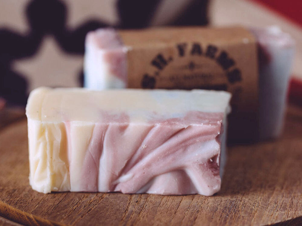 Americana Organic Soap has a delicious citrus, spicy, mild floral scent