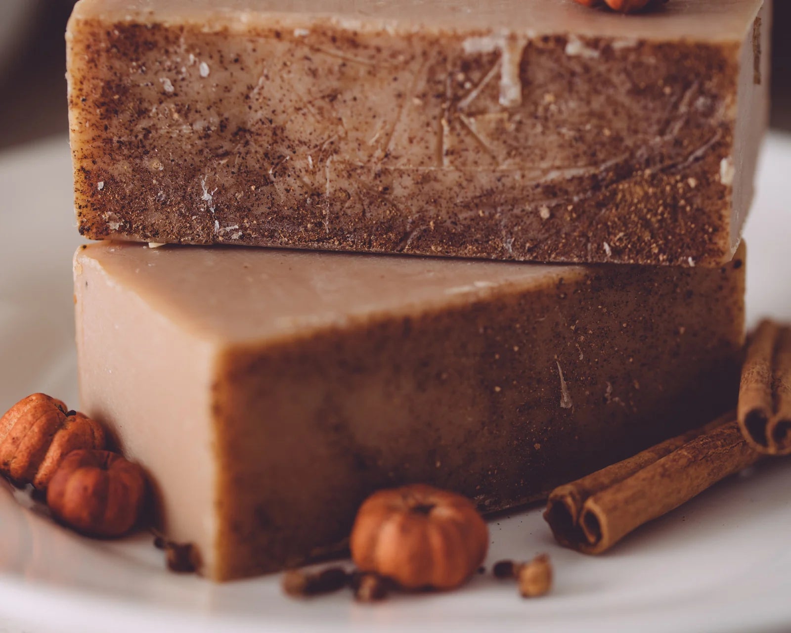 Pun’kin Patch Organic Soap smells like a blend of Pumpkin Cheesecake Pumpkin Pie Spice Pumpkin Bread with a twist of Cinnamon Spice and a splash of all things harvest all rolled into one fabulous organic handmade soap