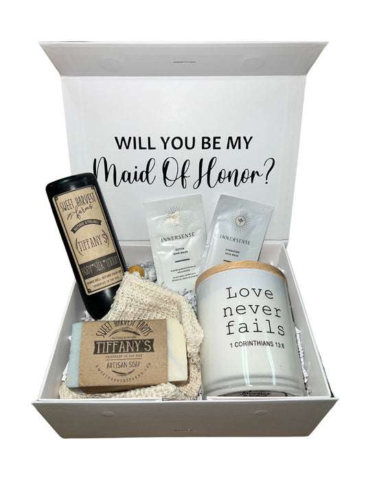 inding the right gift for your bridesmaids or maid of honor can be incredibly challenging. So, what are you waiting for? Check off the next item on your wedding to-do list with this luxurious By the Bride's Side bridesmaid proposal box!